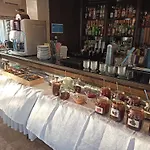 Hotell Kalives 3*