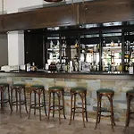 Kalives Hotell