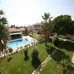 Hotell Kalives 3*