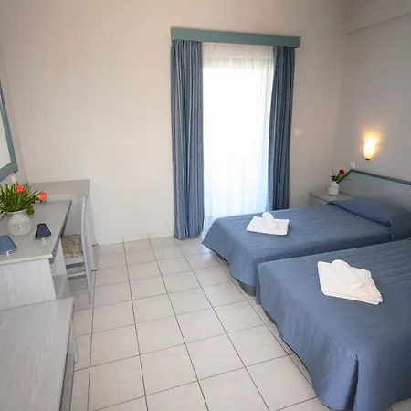 Hotel Kalives 3*