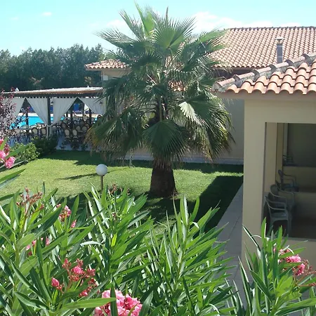 Kalives Kalyves Polygyrou