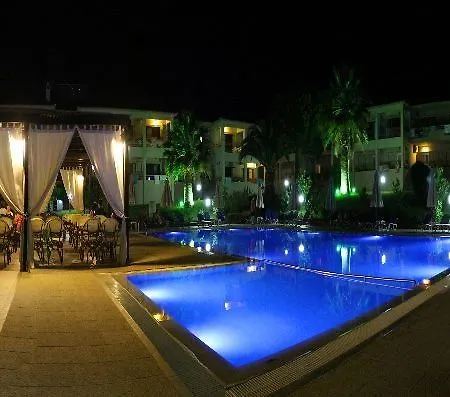 Hotel Kalives 3*