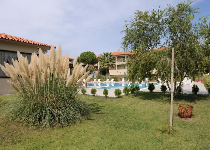 Kalives Отель Kalyves Polygyrou