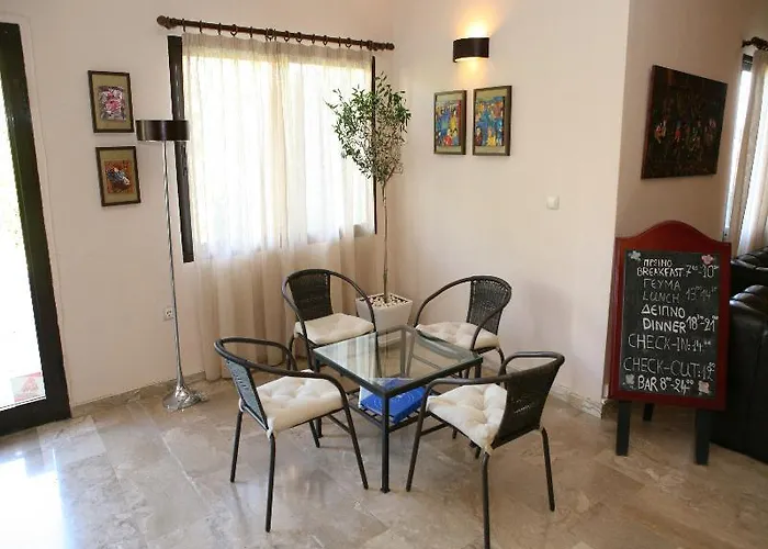 Kalives Отель Kalyves Polygyrou