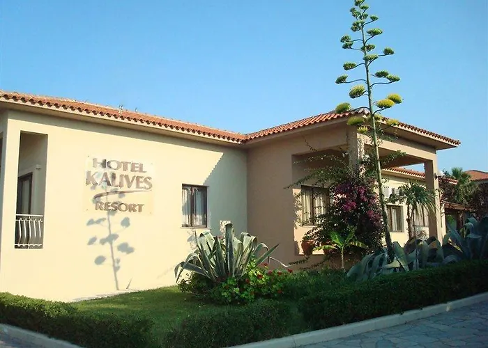 Kalives Отель